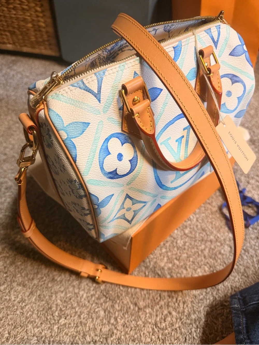 Women hand bags - Subcategory Identification